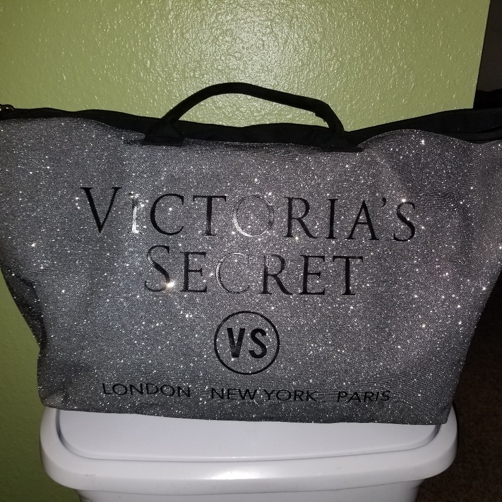 Large Victoria Secrets Weekender Bag
